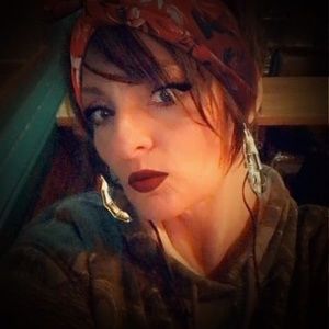 Meet your Posher, Kelli